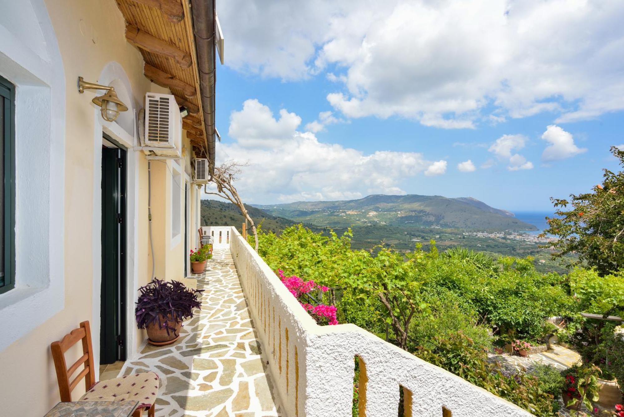 Villa Kapasa Mathés Exterior photo